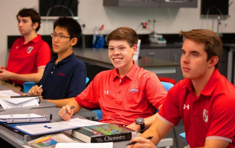 ESTADOS UNIDOS | Inmersión de un Trimestre o Semestre en colegios privados de USA y alojamiento con familia anfitriona