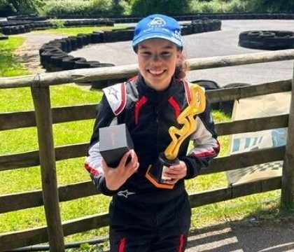 Genevieve-go-karting-1_65aa993f094bcd15c1862abdb100ffbf