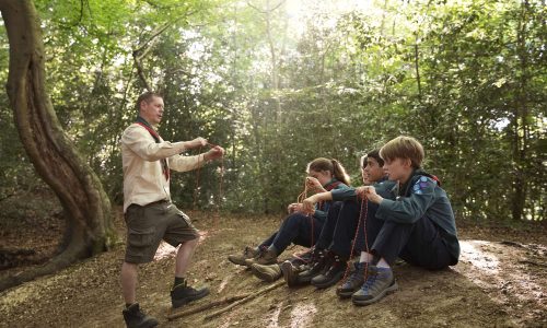 img_mcgrath_foto_verano_usa_2000_kids-having-fun-as-boy-scouts